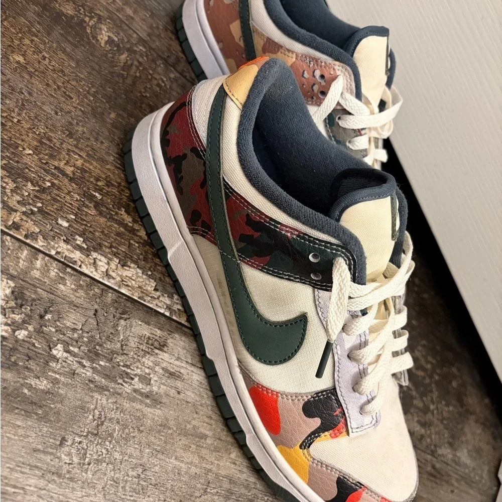 Nike Camo Dunks EUC Men’s sz 8.5 Women’s sz 10